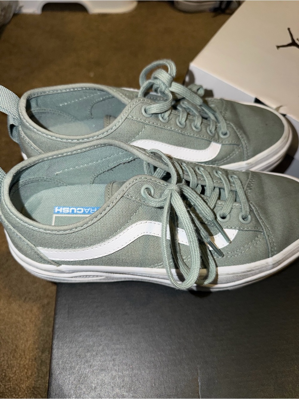 Vans Old Skool Sneakers Sage Green with White Stripe - Picture 2 of 5